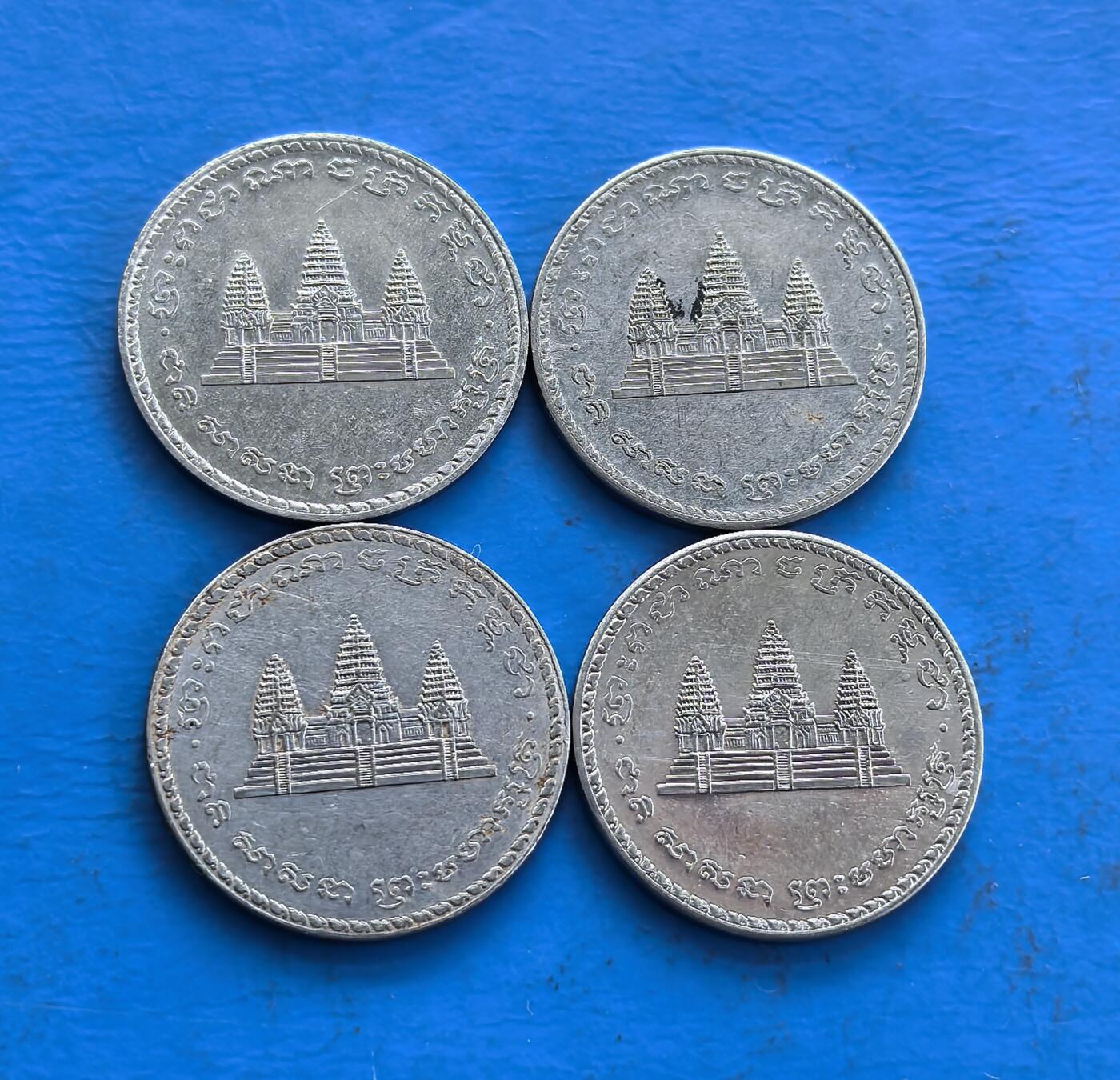 外国优质老铜币高银银币，周六九点倒数截拍，满百包邮，持续收拍