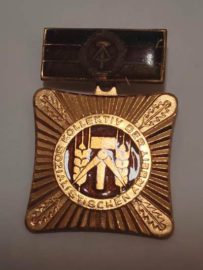 韵星假日拍卖第三十四期 -- Rimey Holidays Auction 34 - 民主德国集体劳动模范奖章