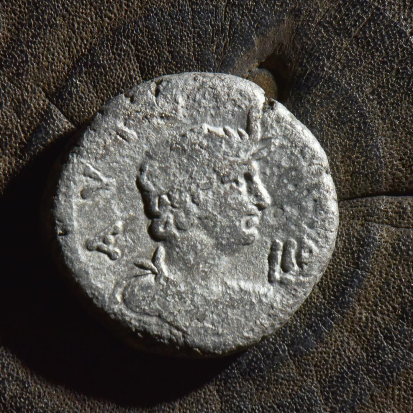 【良泉】第45期【直播场】1月15日晚19.30点开拍！ 208组，西方古代钱币、丝路古珠杂项专场 【藏家出品C】12.95克，罕见 罗马帝国埃及行省 公元54-68年 尼禄  四德拉克马银铜合金币