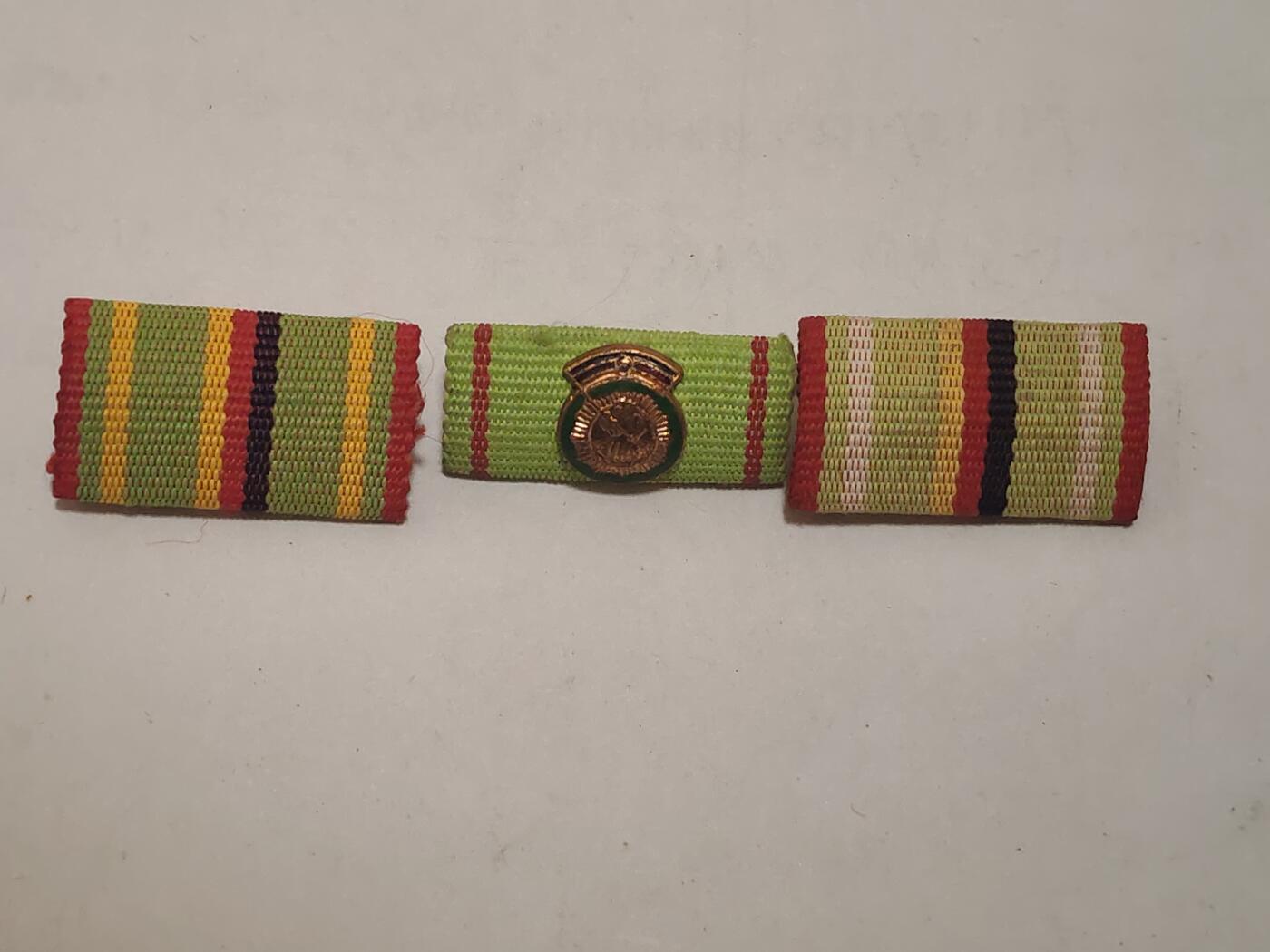 韵星假日拍卖第三十四期 -- Rimey Holidays Auction 34 民主德国内务部章略一组 带有人民功绩奖章 高级奖章少见