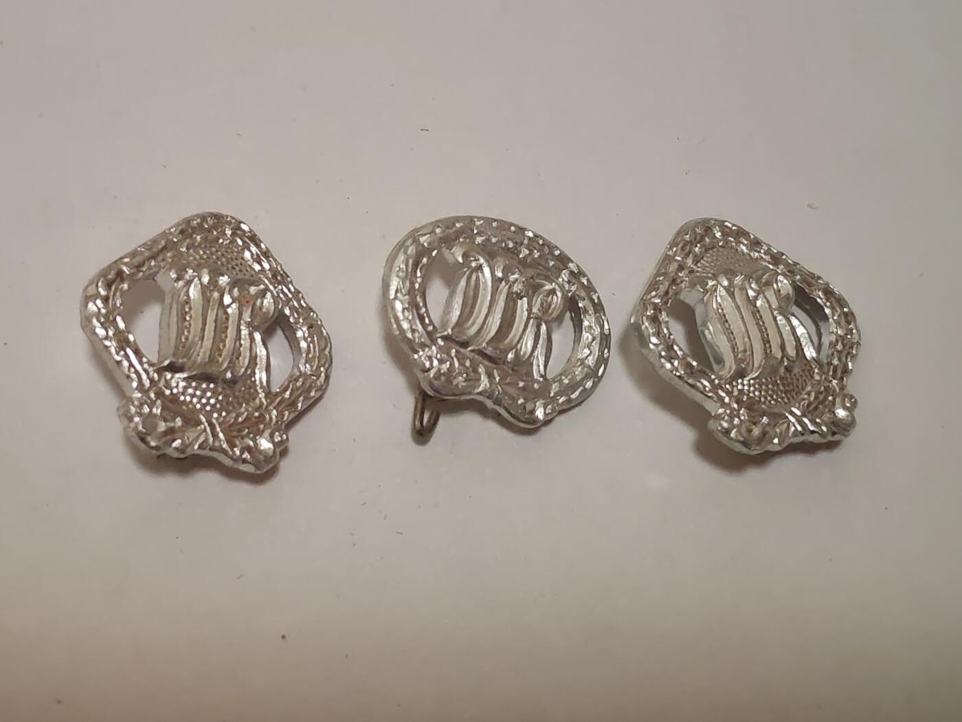 韵星假日拍卖第三十四期 -- Rimey Holidays Auction 34 民主德国体育技能证章插针一组