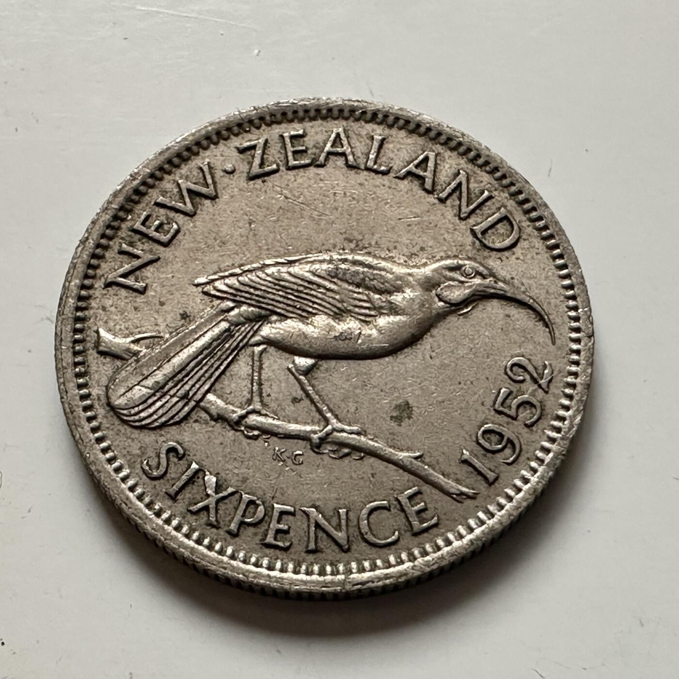 🌹外币初藏🌹🐯2026年第1场  每周二四六晚8️⃣点 接代拍 新西兰1952年六便士