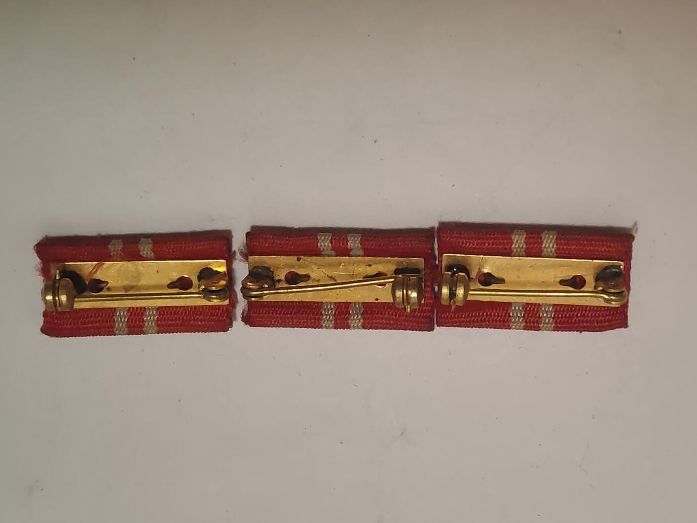 韵星假日拍卖第三十四期 -- Rimey Holidays Auction 34 民主德国银级工战队忠诚服务奖章章略一组