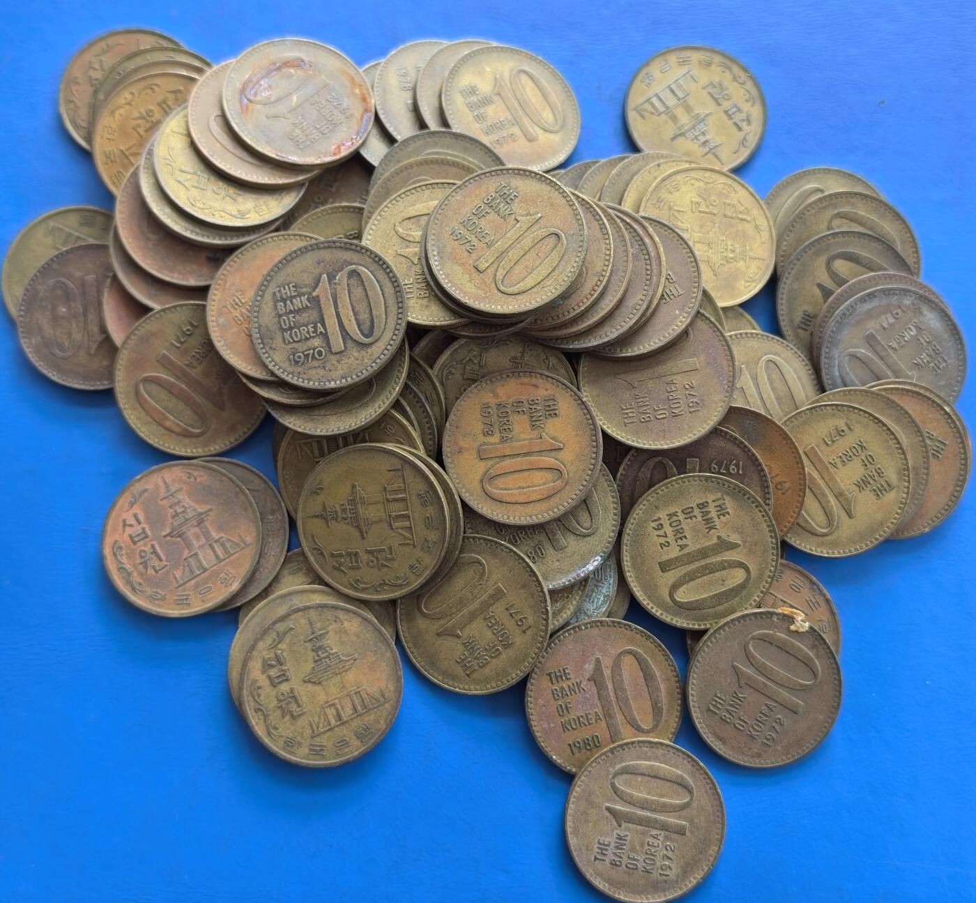 外国优质老铜币高银银币，周六九点倒数截拍，满百包邮，持续收拍 韩国70年代100个，407克