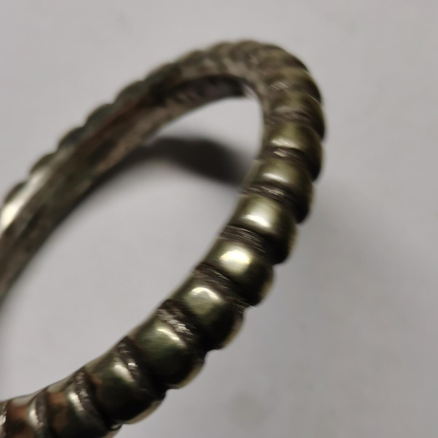 杂件专场92期 清代老银竹节手镯，重31.9克