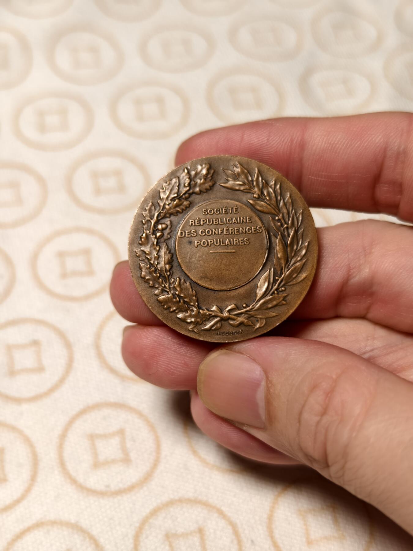 抚柳草堂-第五期章牌钱币（元旦欢庆场） 奖章勋章限时免佣 满百包邮 放漏专场 19世纪末-20世纪初法国玛丽安娜女神铜章 26.5克 35.9mm 丰饶角铜标