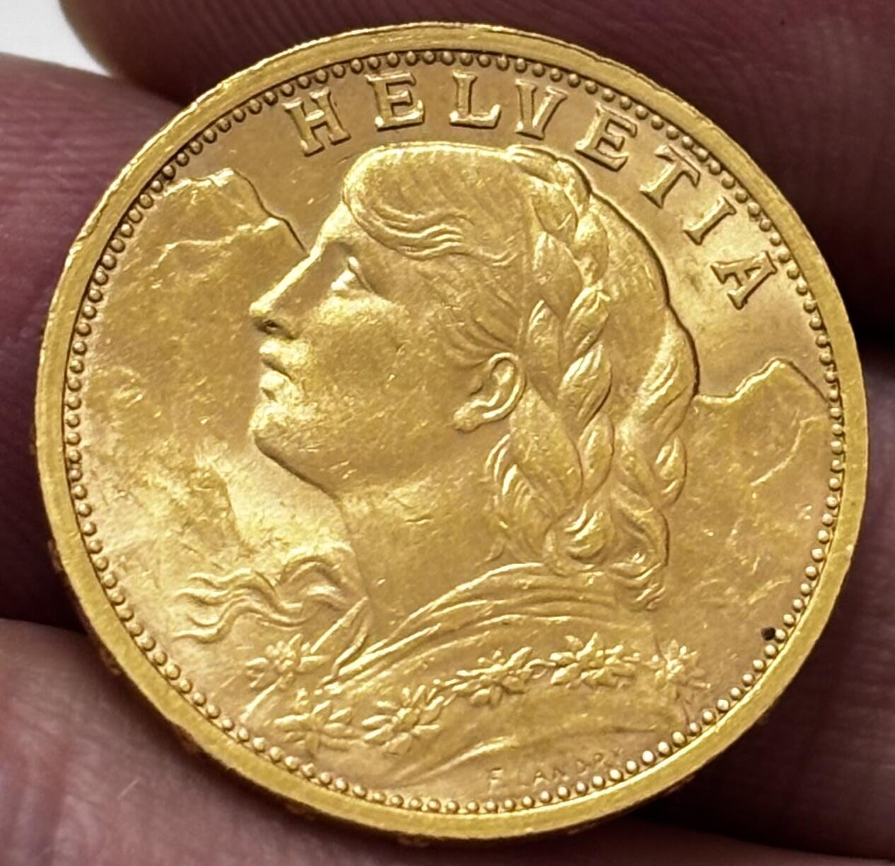 文馨钱币收藏 迎新纳福2026新年第一场（第 287 场）金银老铜币拍卖 少见金光闪闪 1907 年瑞士雪山女神 20 法郎金币 B 版，图案设计风格突出，裸币金币好品，重 6.45 克，金价也在一千左右徘徊，一百多年历史，投资首选，持续上涨品种，喜欢的不要错过了