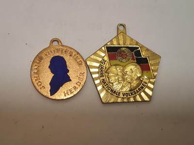 韵星假日拍卖第三十四期 -- Rimey Holidays Auction 34 - 民主德国金级苏德友谊协会奖章 国家人民军30年奖章