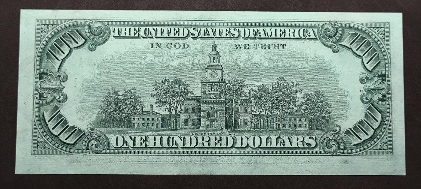 【日月同辉 第1场】元旦首场 无买家佣金 世界钱币 银币 1977年100美元