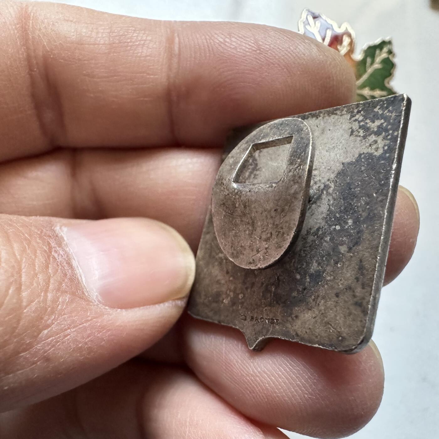 🌹外币初藏🌹🐯2026年第1场  每周二四六晚8️⃣点 接代拍 法国巴黎1951年高卢鸡胸章 珐琅工艺 铜胚镀银或包银