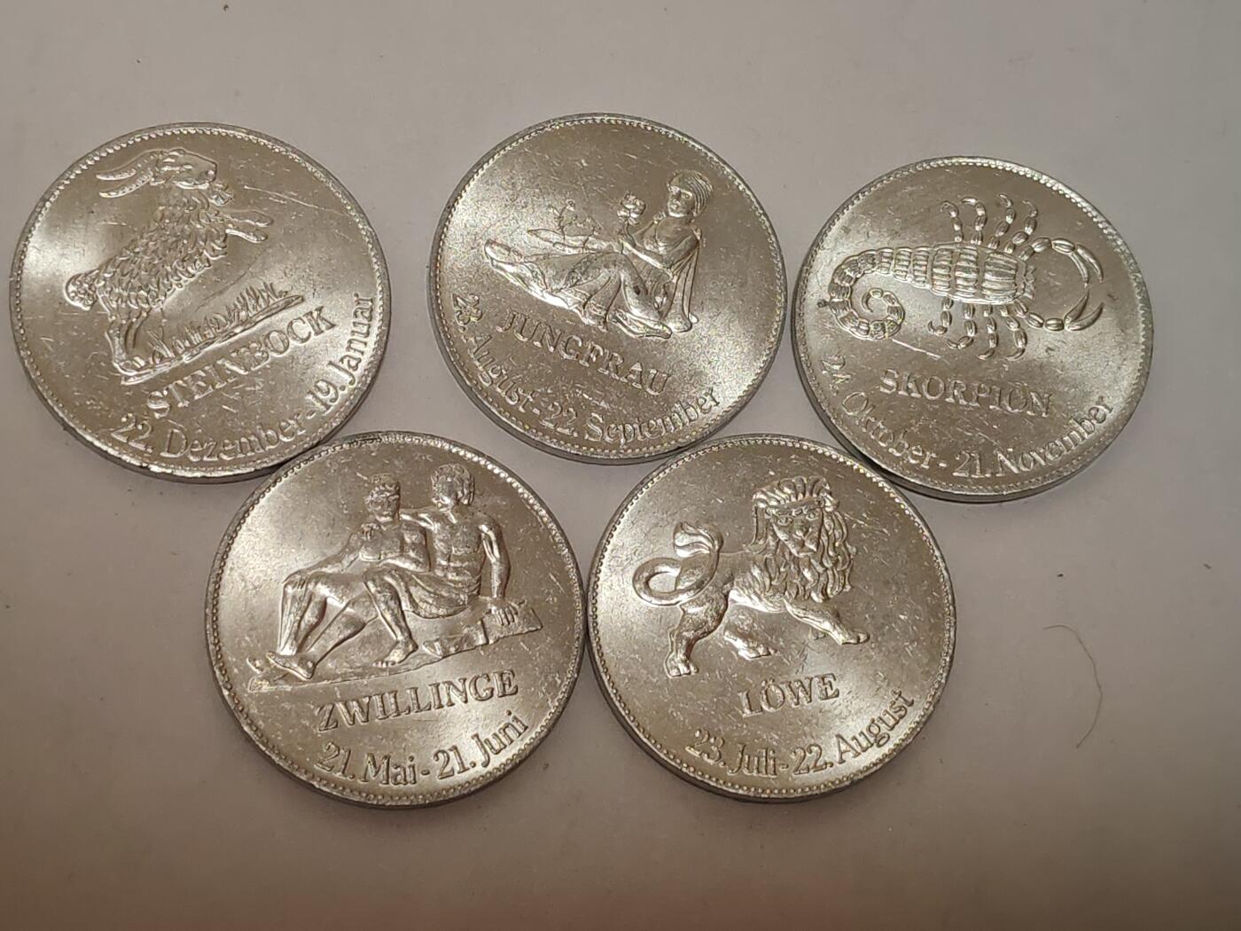 韵星假日拍卖第三十四期 -- Rimey Holidays Auction 34 民主德国币一组