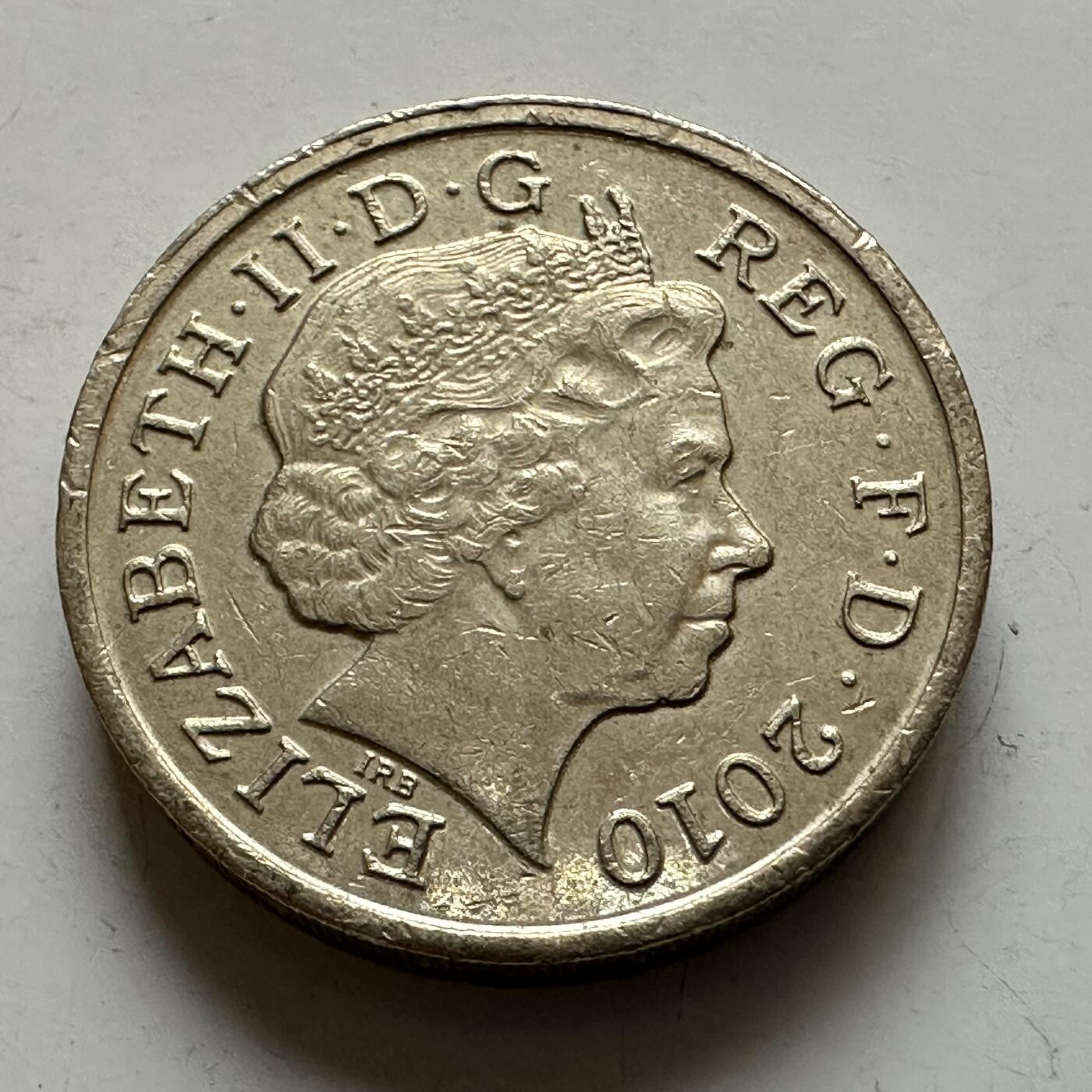 🌹外币初藏🌹🐯2026年第1场  每周二四六晚8️⃣点 接代拍 英国2010年一英镑