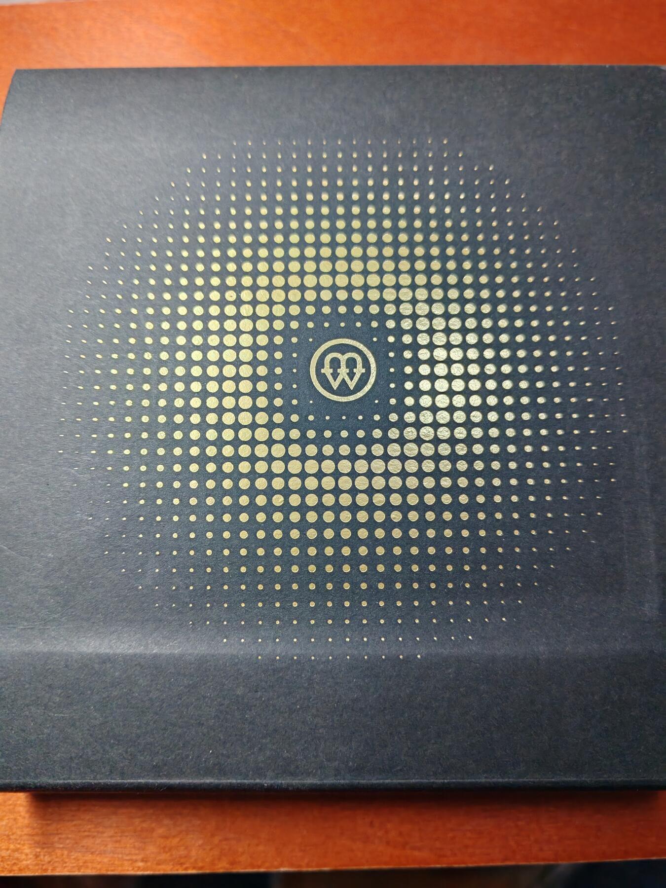 长老汇蛇年精选第九十场拍卖 2021喀麦隆海神波塞冬的坐骑海马2000法郎仿古高浮雕部分镀金银币，龙头币，2盎司999银，500枚，盒证全，原价2200