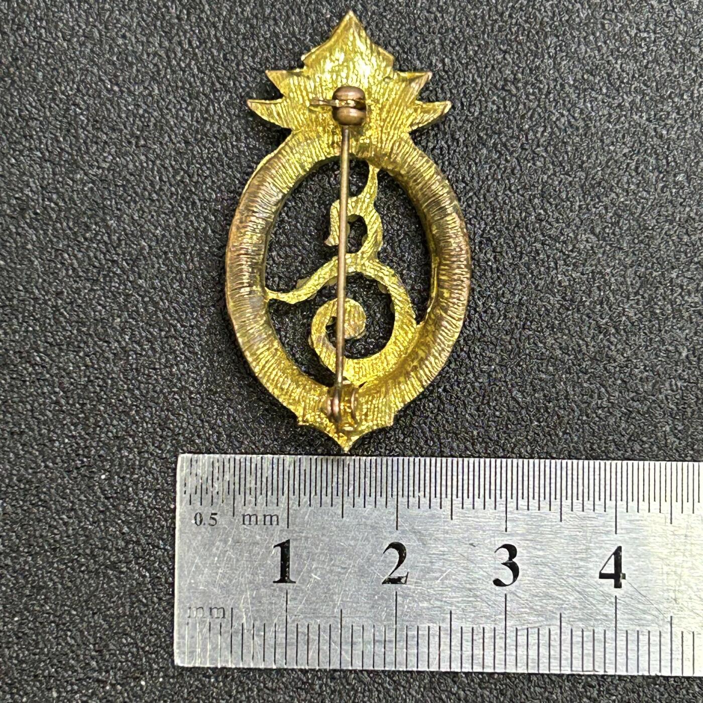 西秦中古拍卖第七十一期 泰国皇家胸针 皇家徽记