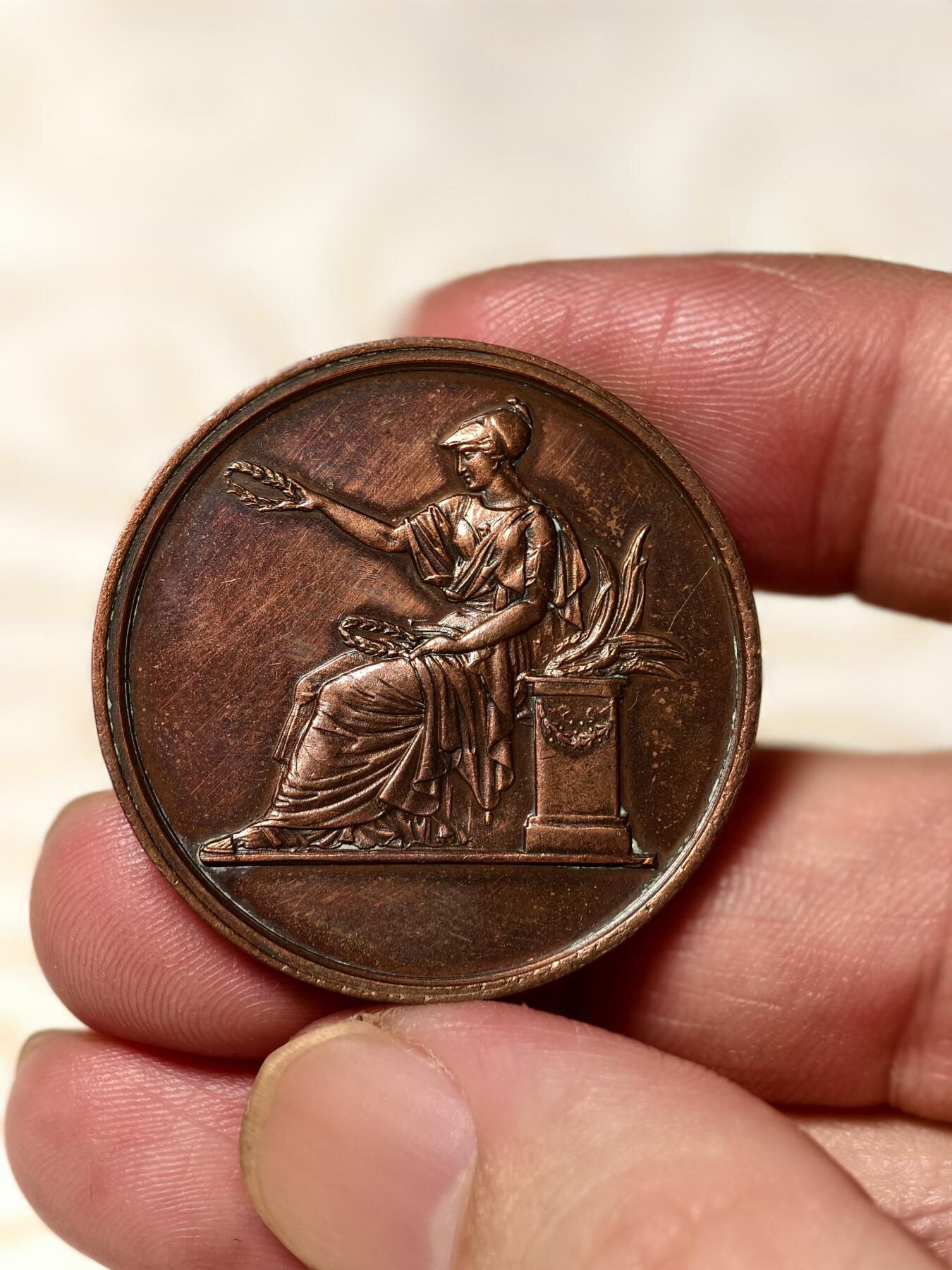 抚柳草堂-第五期章牌钱币（元旦欢庆场） 奖章勋章限时免佣 满百包邮 放漏专场 19世纪法国塔尔纳-加龙省文理与艺术学会纪念铜章 15.6克 33.5mm 早期蜜蜂边铭