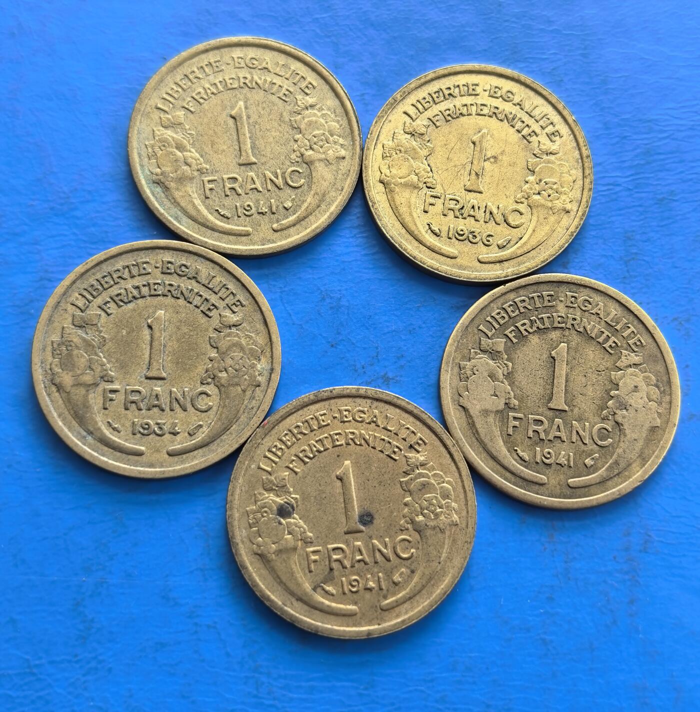 外国优质老铜币高银银币，周六九点倒数截拍，满百包邮，持续收拍 法国1934年-1941年2法郎铜币5枚