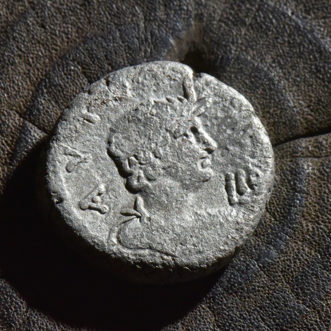 【良泉】第45期【直播场】1月15日晚19.30点开拍！ 208组，西方古代钱币、丝路古珠杂项专场 【藏家出品C】12.95克，罕见 罗马帝国埃及行省 公元54-68年 尼禄  四德拉克马银铜合金币