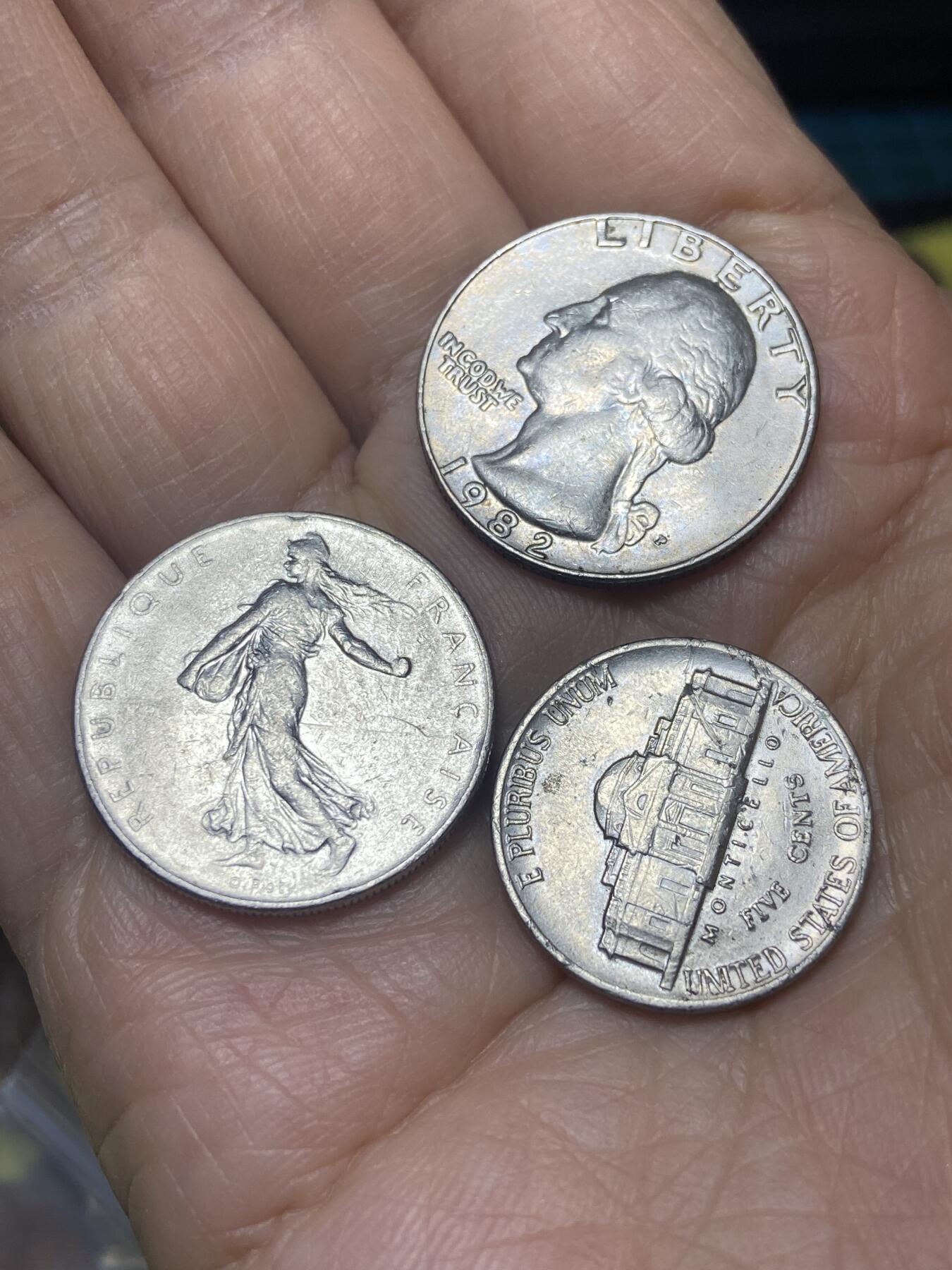2026年第二场(总第一百七十一场）外国好品散币场(免佣金) 散币3枚：法国🇫🇷1973年1法郎，美国🇺🇸1982年四分之一美元，1982年5分