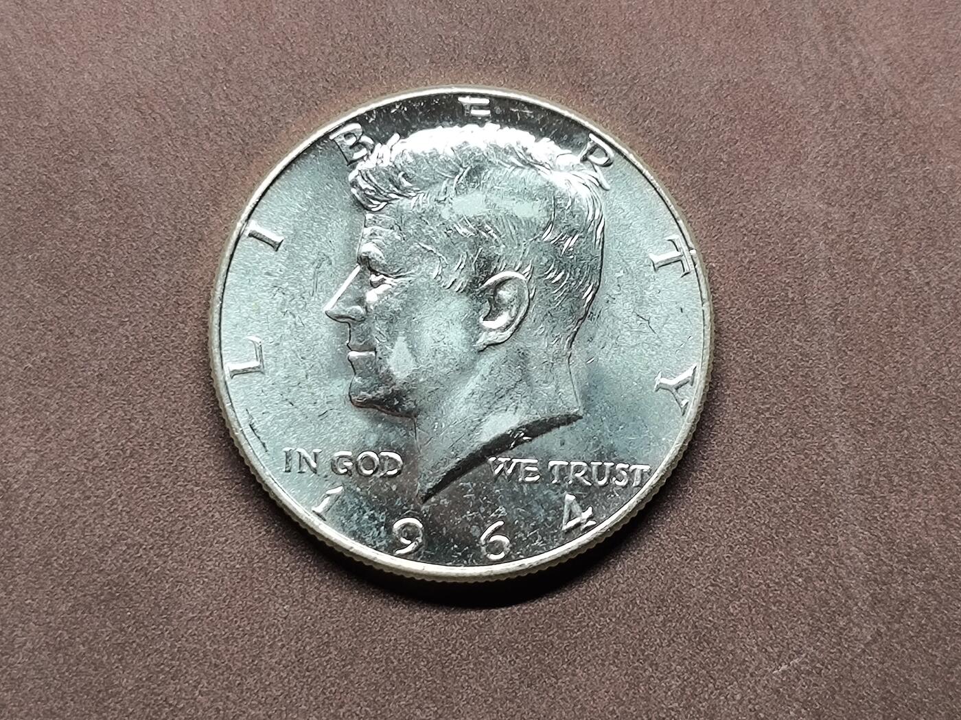 【日月同辉 第1场】元旦首场 无买家佣金 世界钱币 银币 【银币】1964年肯尼迪银币 高银