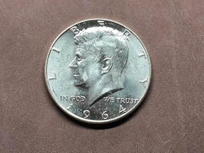 【日月同辉 第1场】元旦首场 无买家佣金 世界钱币 银币 - 【银币】1964年肯尼迪银币 高银