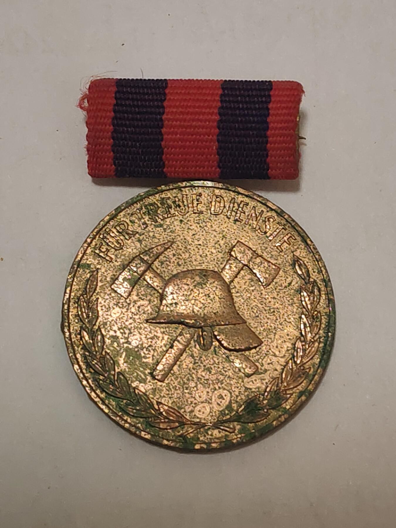 韵星假日拍卖第三十四期 -- Rimey Holidays Auction 34 民主德国铜级消防忠诚服务奖章