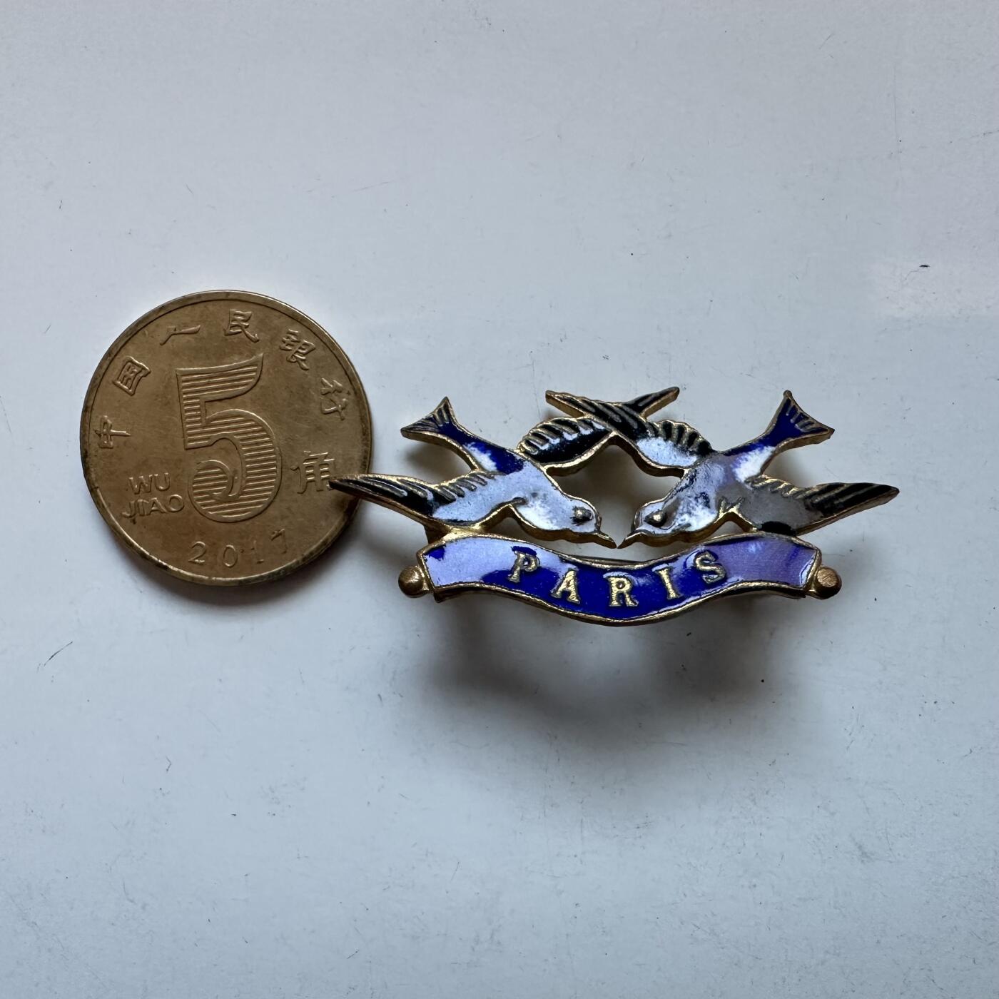 🌹外币初藏🌹🐯2026年第1场  每周二四六晚8️⃣点 接代拍 法国巴黎双飞燕胸针 珐琅工艺