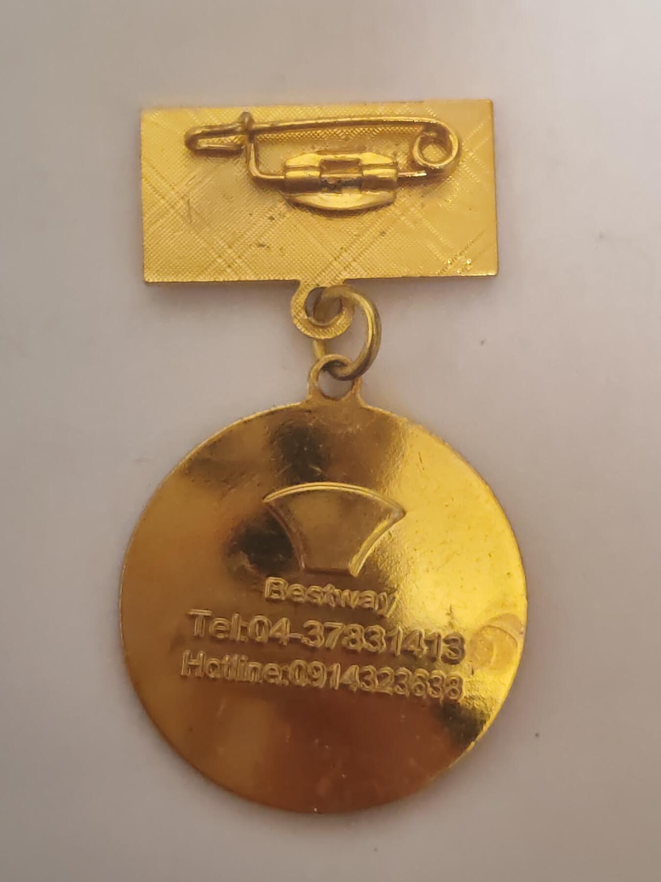 韵星假日拍卖第三十四期 -- Rimey Holidays Auction 34 越南社会主义共和国光荣在党四十周年纪念章