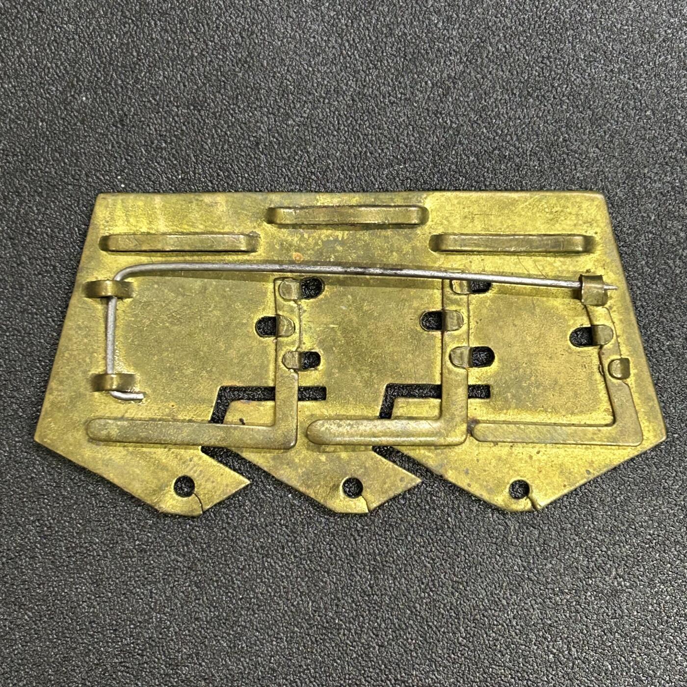 西秦中古拍卖第七十一期 苏联早期铜制三连挂板