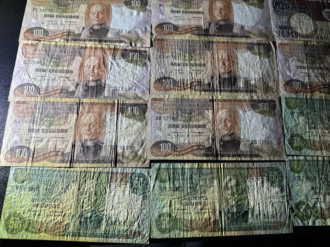 《外钞收藏家》第五百九十八期（2026年新年第一场）（本平台长期征集拍品、欢迎藏友们联系合作） 安哥拉20-1000面额 几个版本24张一起 非全新 品相如图