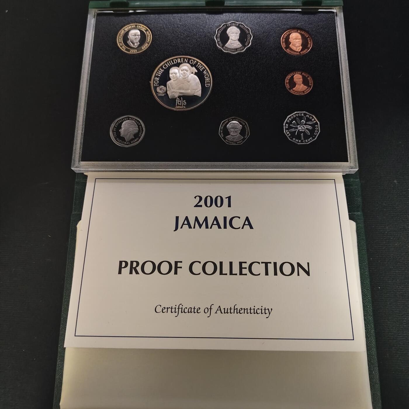 【全场包邮】纯粹捡漏拍491场（免费代拍第28场） 【罕见】牙买加2001年官方精制套币-含联合国儿童基金会精制克朗型（38.61毫米28.28克）纪念银币-量500