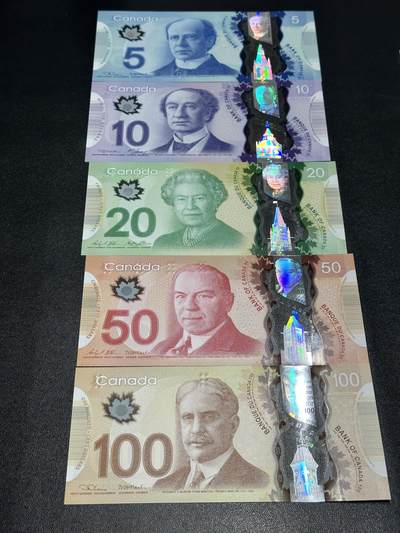 《外钞收藏家》第五百九十八期（2026年新年第一场）（本平台长期征集拍品、欢迎藏友们联系合作） - 加拿大5-100元 五张一起 全新UNC