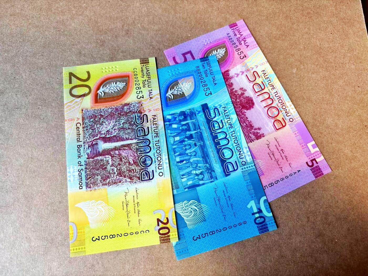 【Blue Auction】世界纸币精拍第770期——18级TOP拍卖/信誉/品质/专业/高效💫 【一组3张首发冠无47千位小号同号】萨摩亚 新版5-10-20塔拉 全新UNC