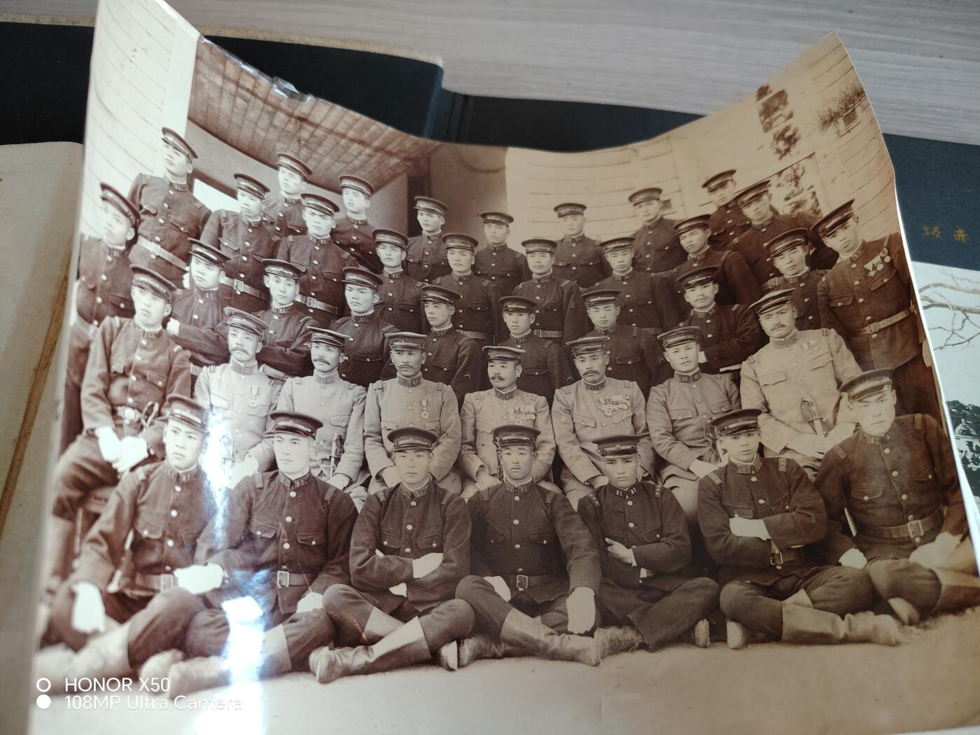 城南花开🌷84场 一本老相本（大概28张.张数不多，基本是菊花王留影和日露宣传小片）