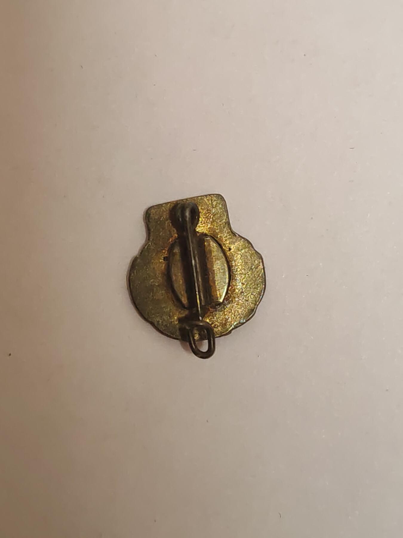 韵星假日拍卖第三十四期 -- Rimey Holidays Auction 34 民主德国工会五十年荣誉会员证章 高级证章