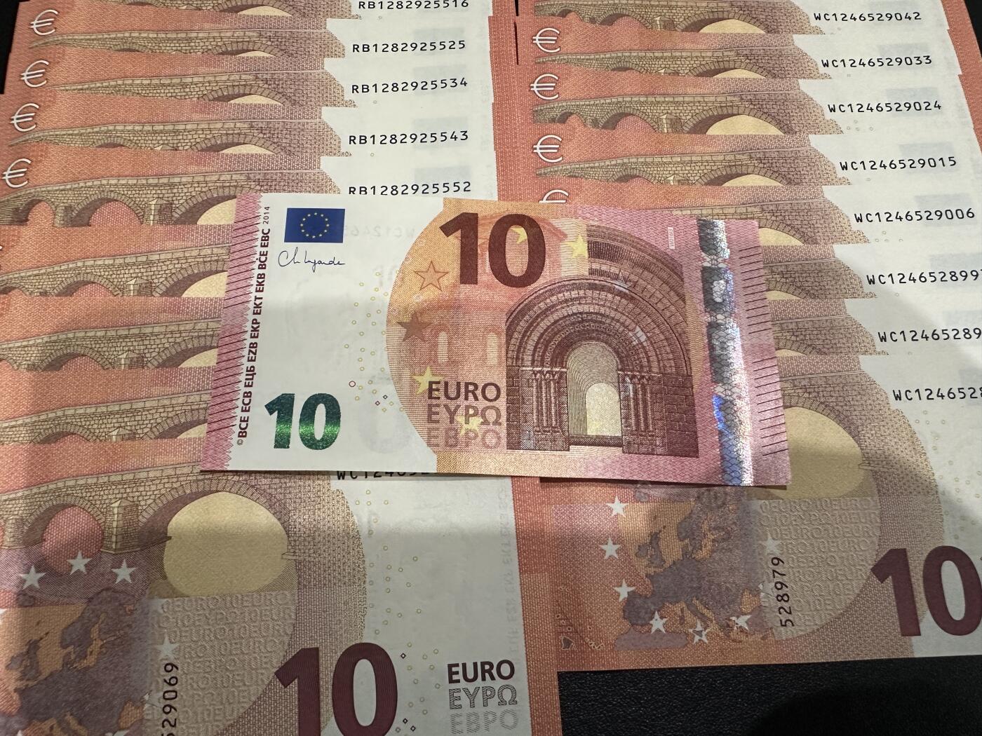 《外钞收藏家》第五百九十八期（2026年新年第一场）（本平台长期征集拍品、欢迎藏友们联系合作）