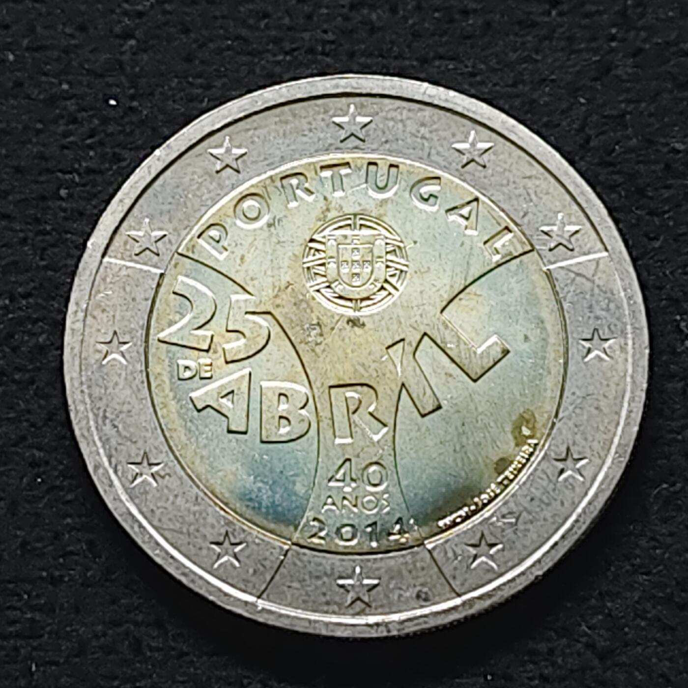 【全场包邮】纯粹捡漏拍490场（免费代拍第27场） 葡萄牙2014年2欧元四·二五革命40周年双色纪念币