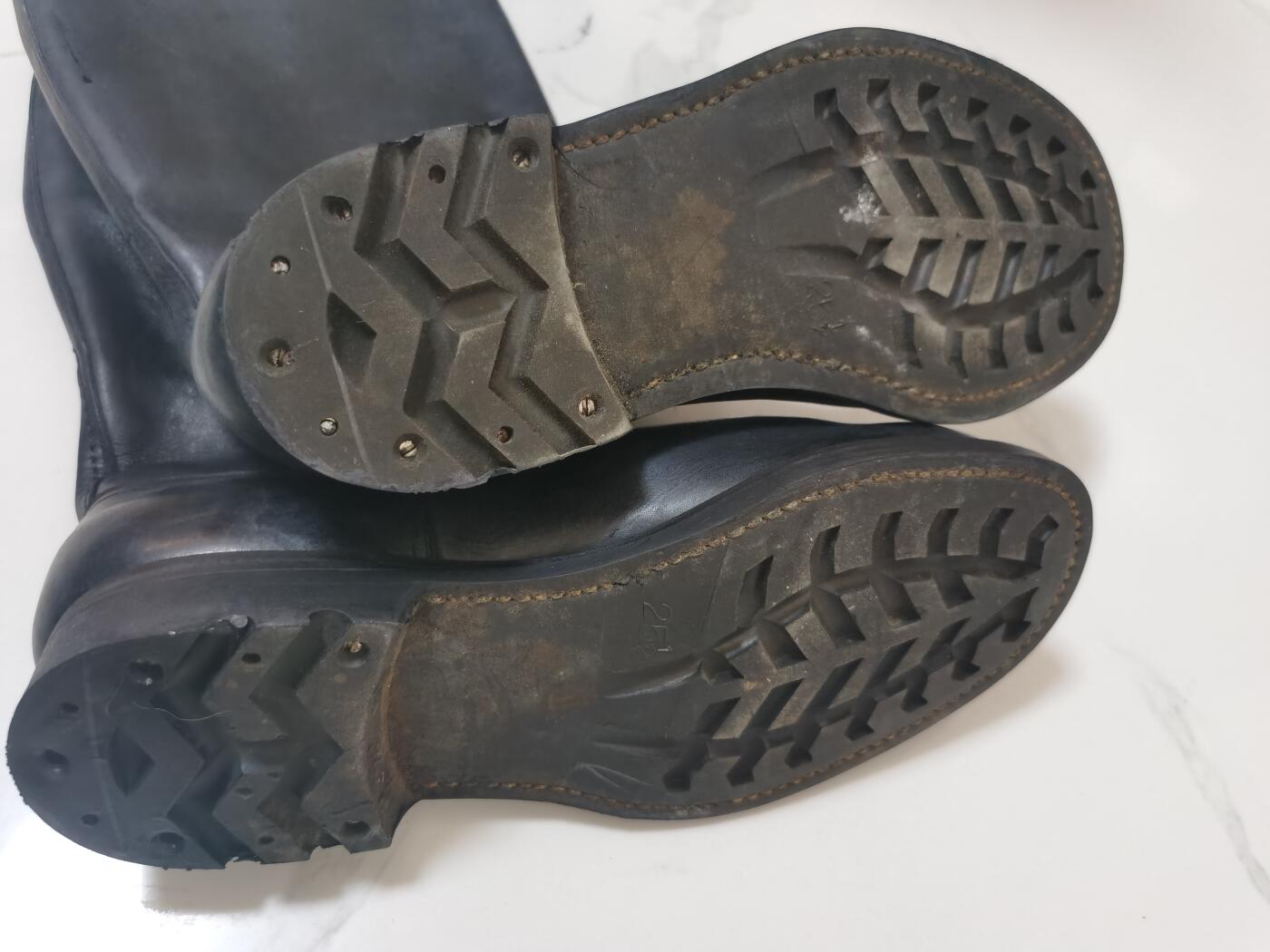 靖甫拍卖新拍第一场 苏联坦克兵马靴一双 约41码 全新库存