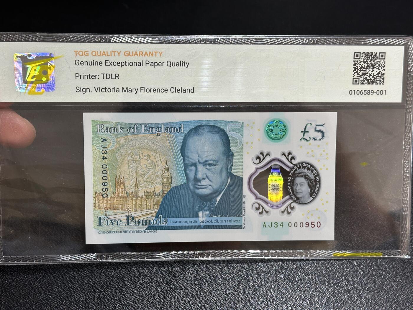 《外钞收藏家》第五百九十八期（2026年新年第一场）（本平台长期征集拍品、欢迎藏友们联系合作） 2015年英国女王版塑料钞5元 TQG评级68 百位号950