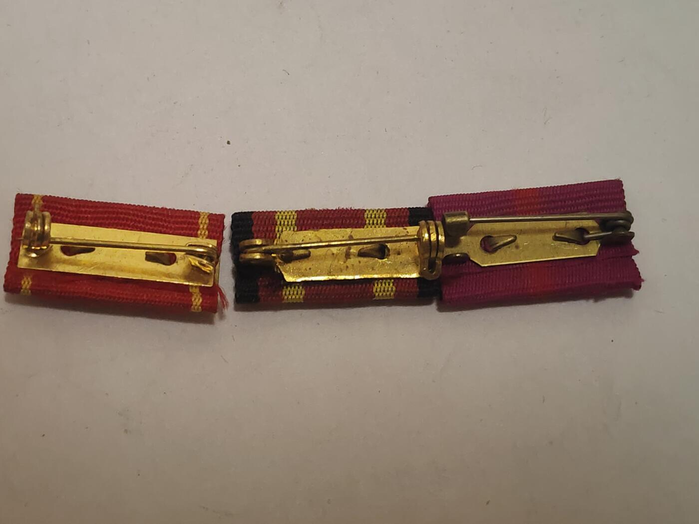 韵星假日拍卖第三十四期 -- Rimey Holidays Auction 34 民主德国章略一组 金级内务部，国家功勋奖章（最高级奖章）