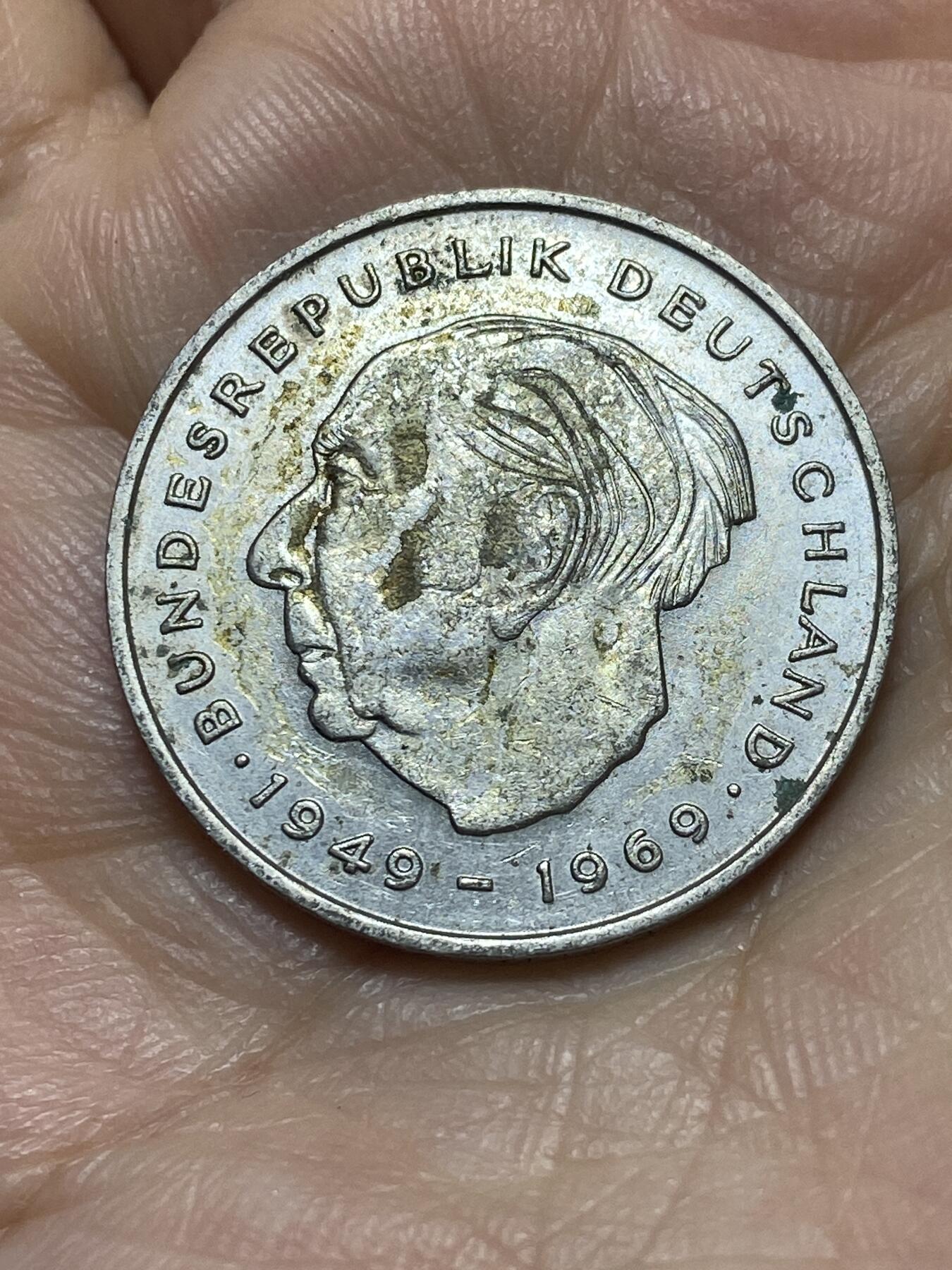 2026年第二场(总第一百七十一场）外国好品散币场(免佣金)