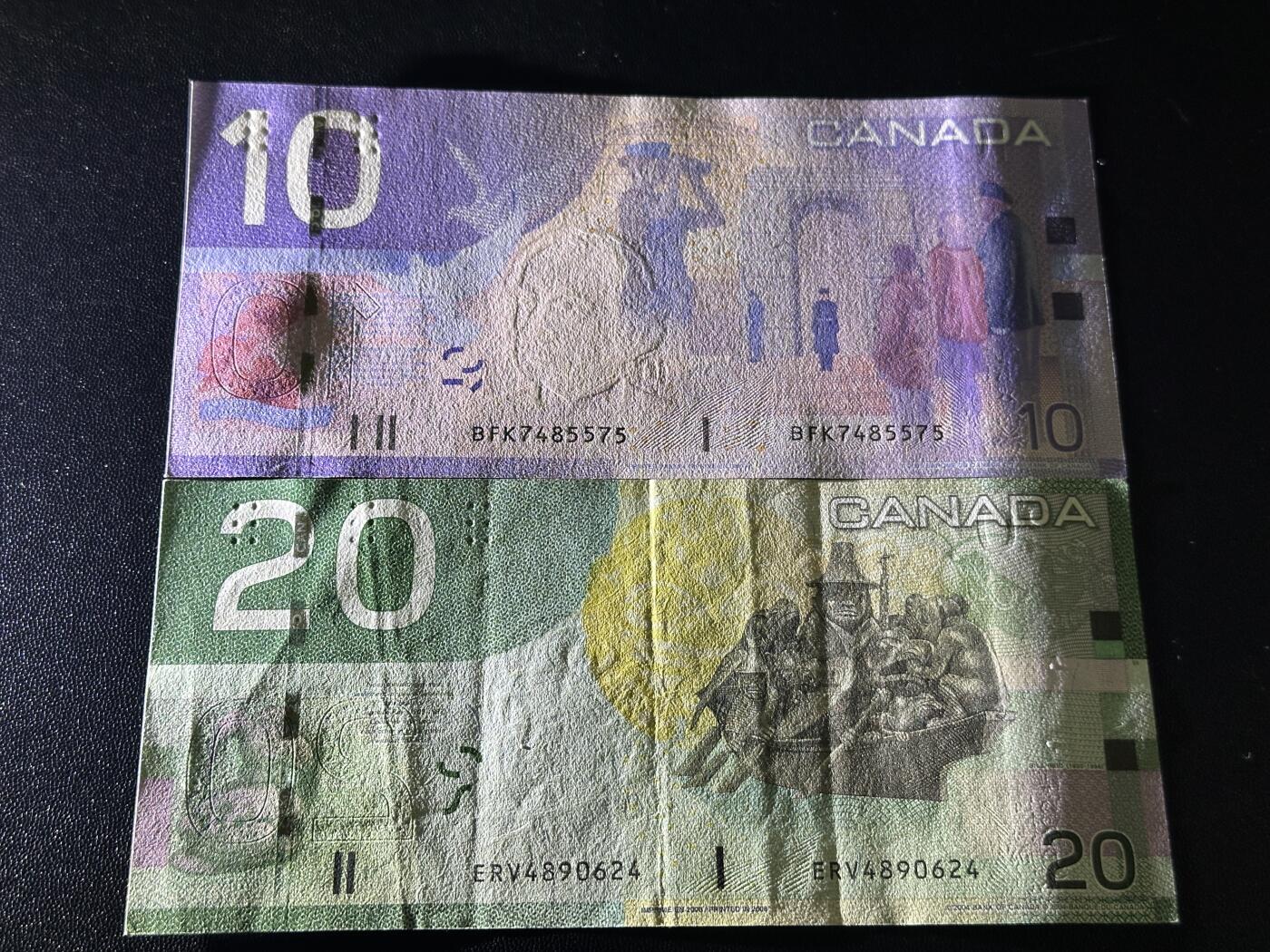 《外钞收藏家》第五百九十八期（2026年新年第一场）（本平台长期征集拍品、欢迎藏友们联系合作） 加拿大旅版10加元近全新+20加元非全新