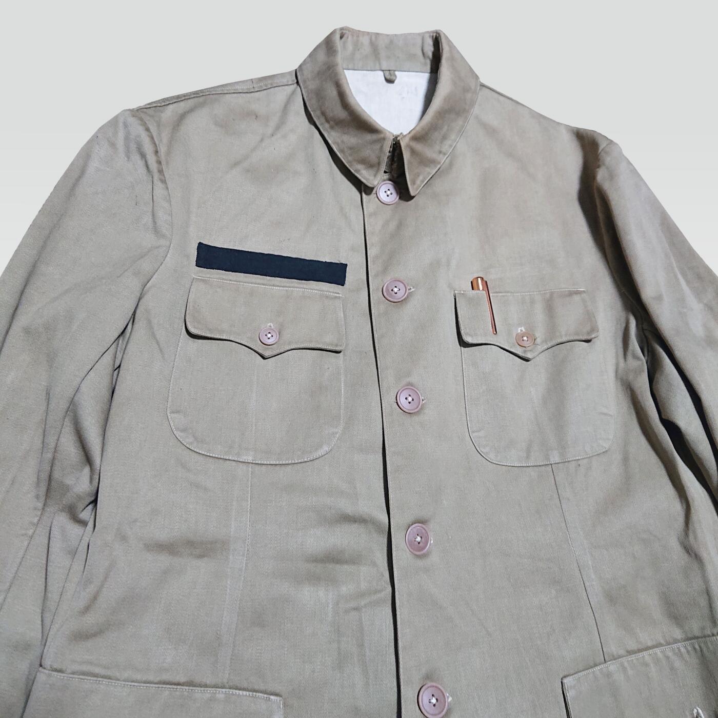 【第肆場】近代勋奖章徽章服饰杂项专场 【老兵凋零】委员长侍从武官出席蒋中正国葬军中山服ㄧ黑纱带依条例准许永久保留