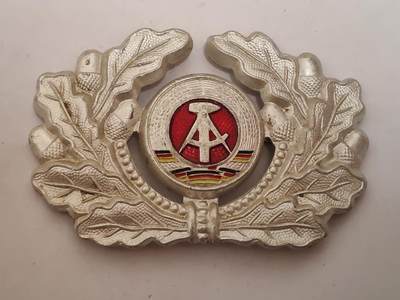 韵星假日拍卖第三十四期 -- Rimey Holidays Auction 34 - 民主德国军官帽徽