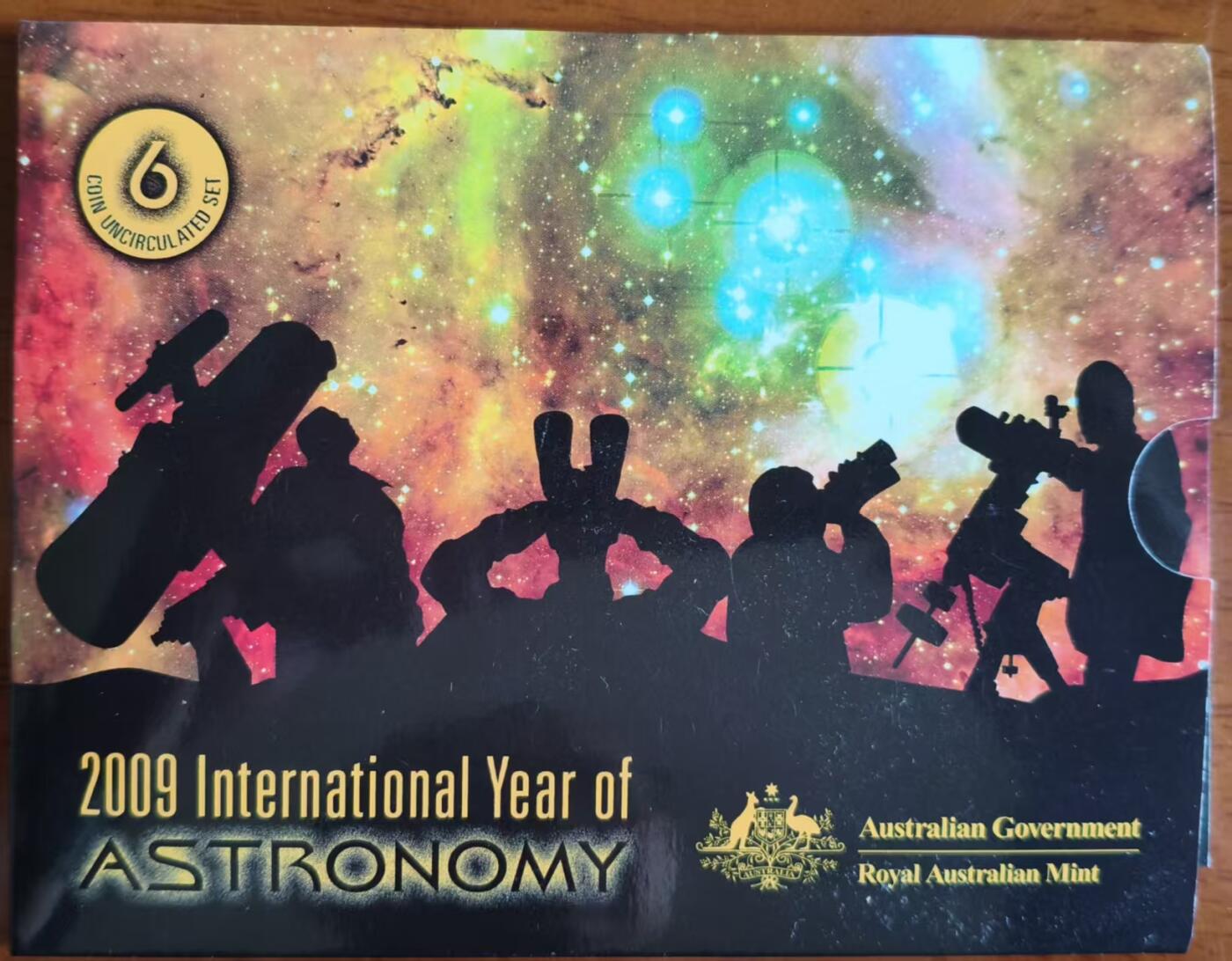 ❤️【币观天下】❤️ 第337期钱币拍卖- 2026.1.2周五晚上6点半场-长期征集拍品 澳大利亚2009年国际天文年MS 20分只在MS里封装，而一元则只在PS里才有，也许就是澳皇的套路