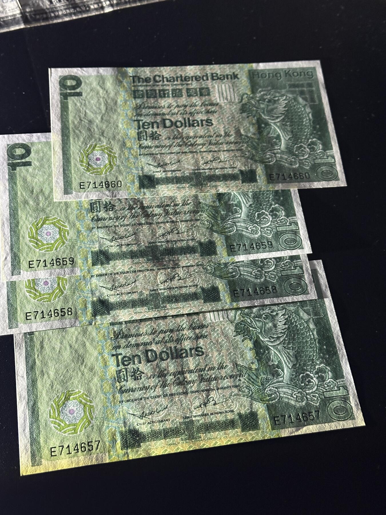 《外钞收藏家》第五百九十八期（2026年新年第一场）（本平台长期征集拍品、欢迎藏友们联系合作） 1980年香港渣打银行10元 四张连号一起 UNC-