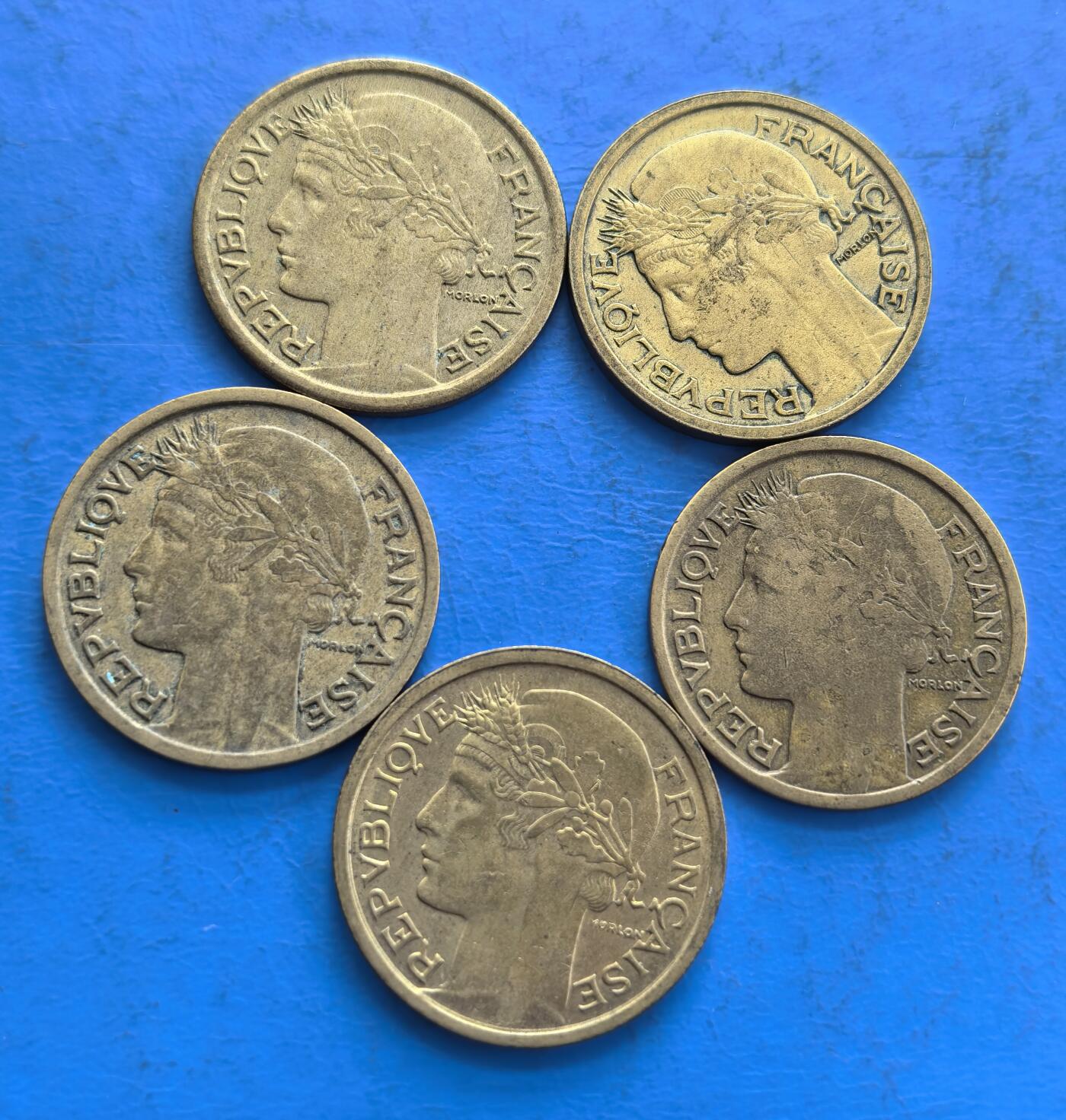 外国优质老铜币高银银币，周六九点倒数截拍，满百包邮，持续收拍 法国1934年-1941年2法郎铜币5枚