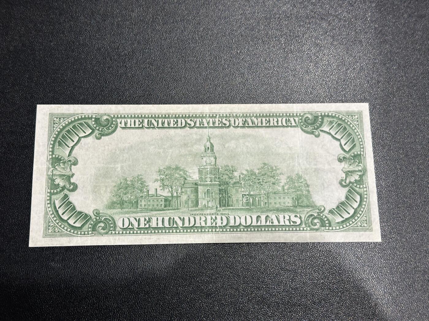 《外钞收藏家》第五百九十八期（2026年新年第一场）（本平台长期征集拍品、欢迎藏友们联系合作） 1929年美国国民银行券100元  橙色库印 非全新 品相如图 无47