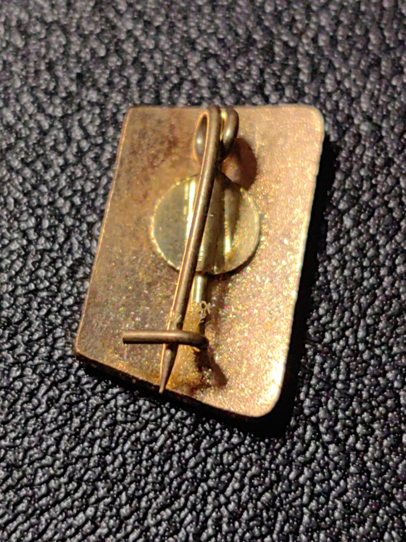 靖甫拍卖新拍第一场 罗马尼亚体育竞赛证章 铜多色珐琅