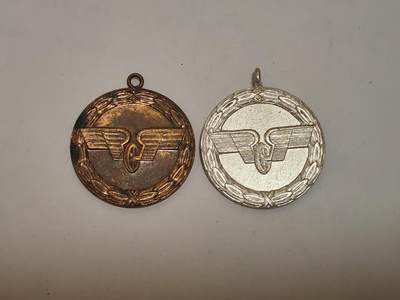 韵星假日拍卖第三十四期 -- Rimey Holidays Auction 34 - 民主德国邮政忠诚服务奖章铜银级章头一组