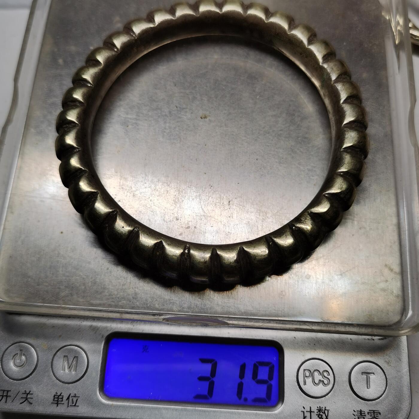 杂件专场92期 清代老银竹节手镯，重31.9克